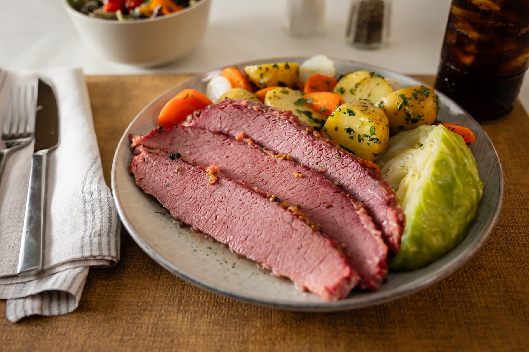 corned beef with cabbage and potatoes